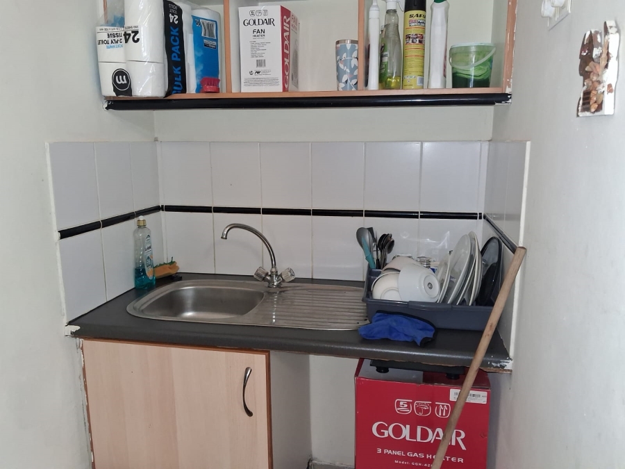 To Let 1 Bedroom Property for Rent in Selborne Eastern Cape